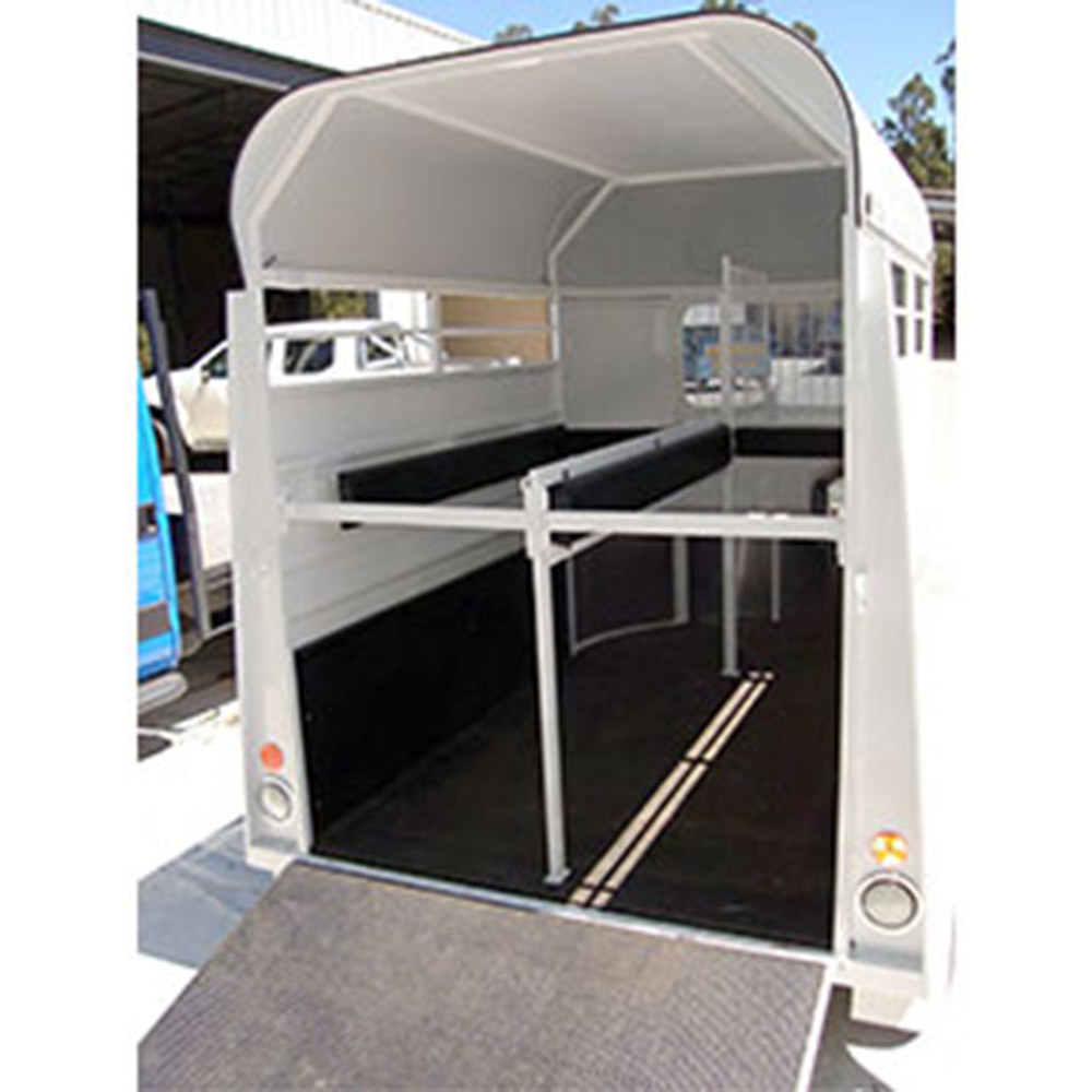 Horse float and stable rubber mats